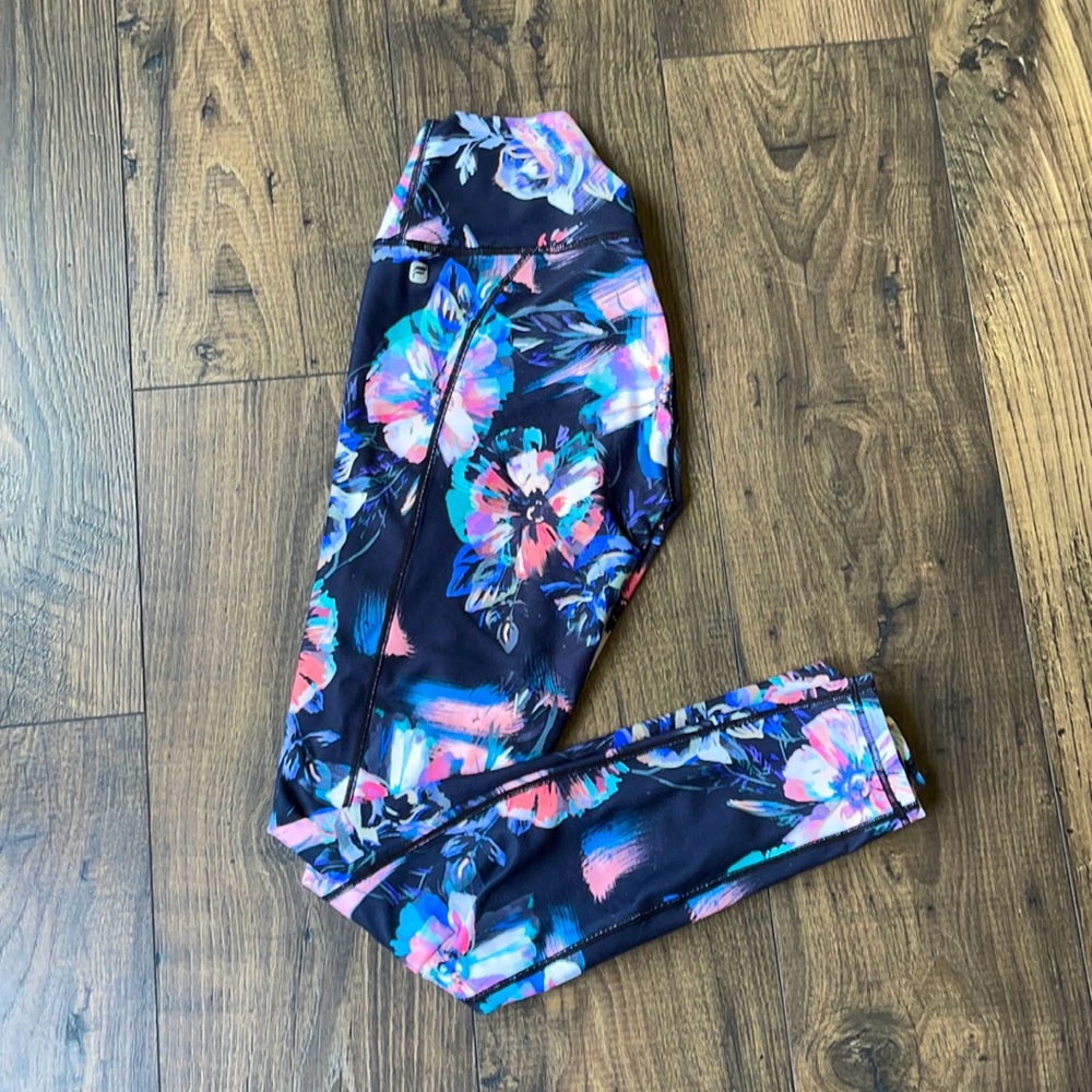 Floral pattern fabletics leggings